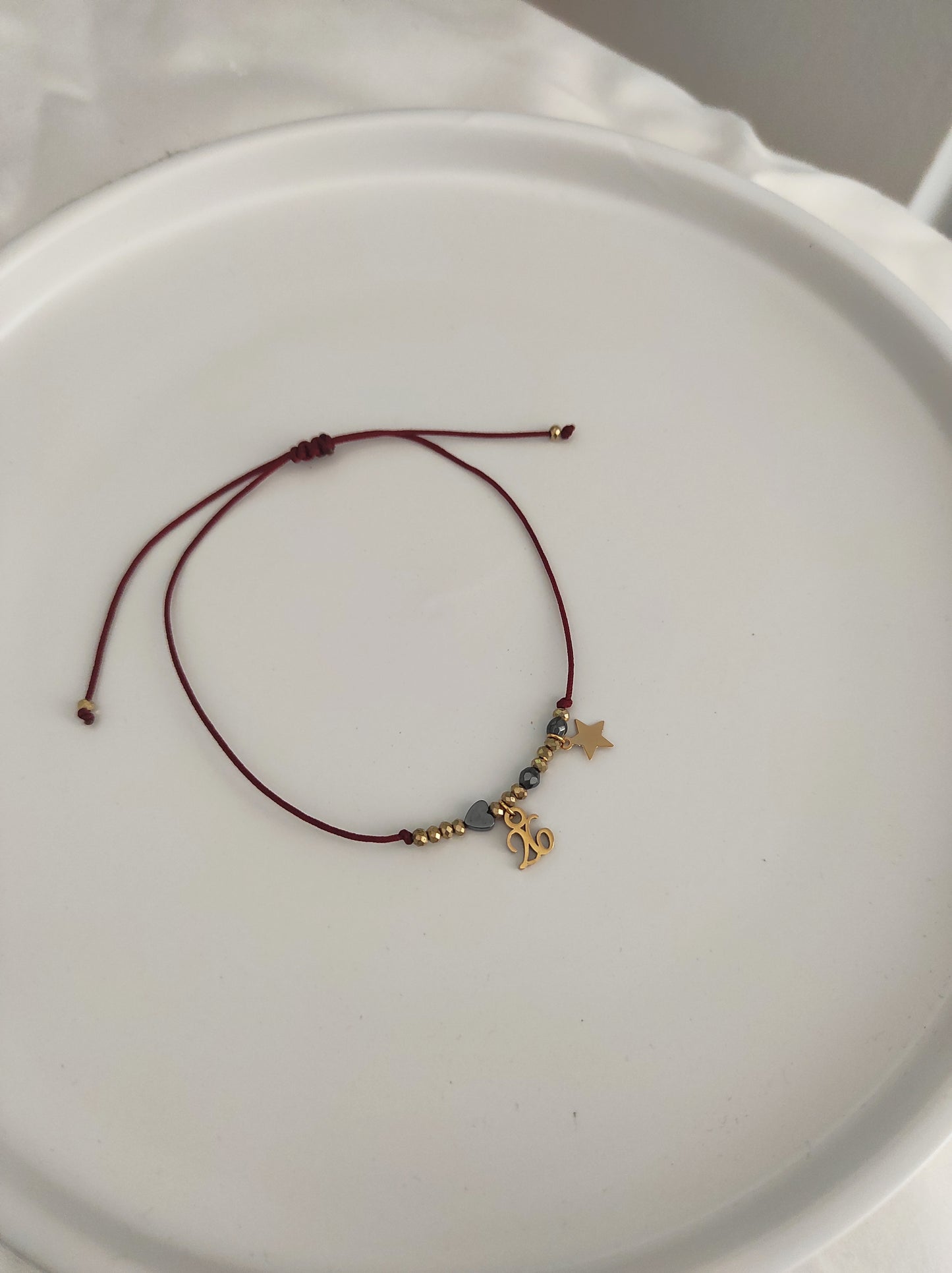 Little lucky star '26 bracelet (burgundy)