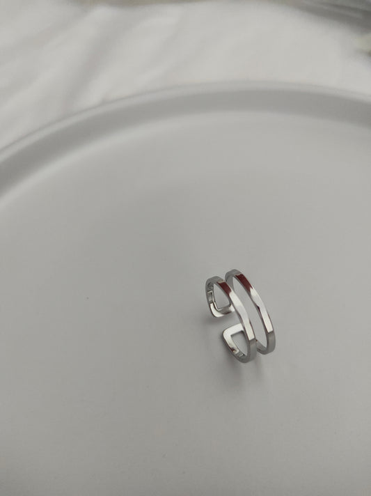 Double-line ring