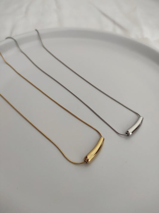 Celia mini necklace