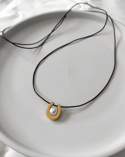 Lucky pearl necklace