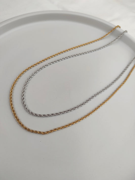 Foxy chain necklace