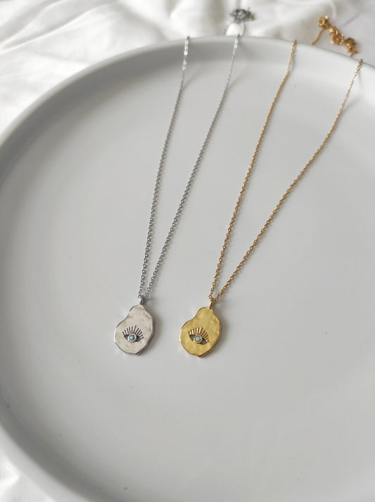 Iris necklace